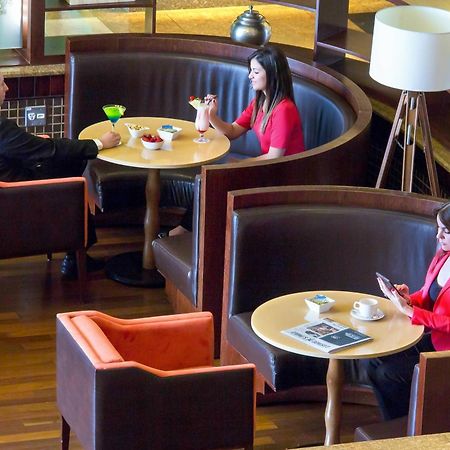 Marriott Sao Paulo Airport Hotel Гуарульос Екстериор снимка The lounge at the airport