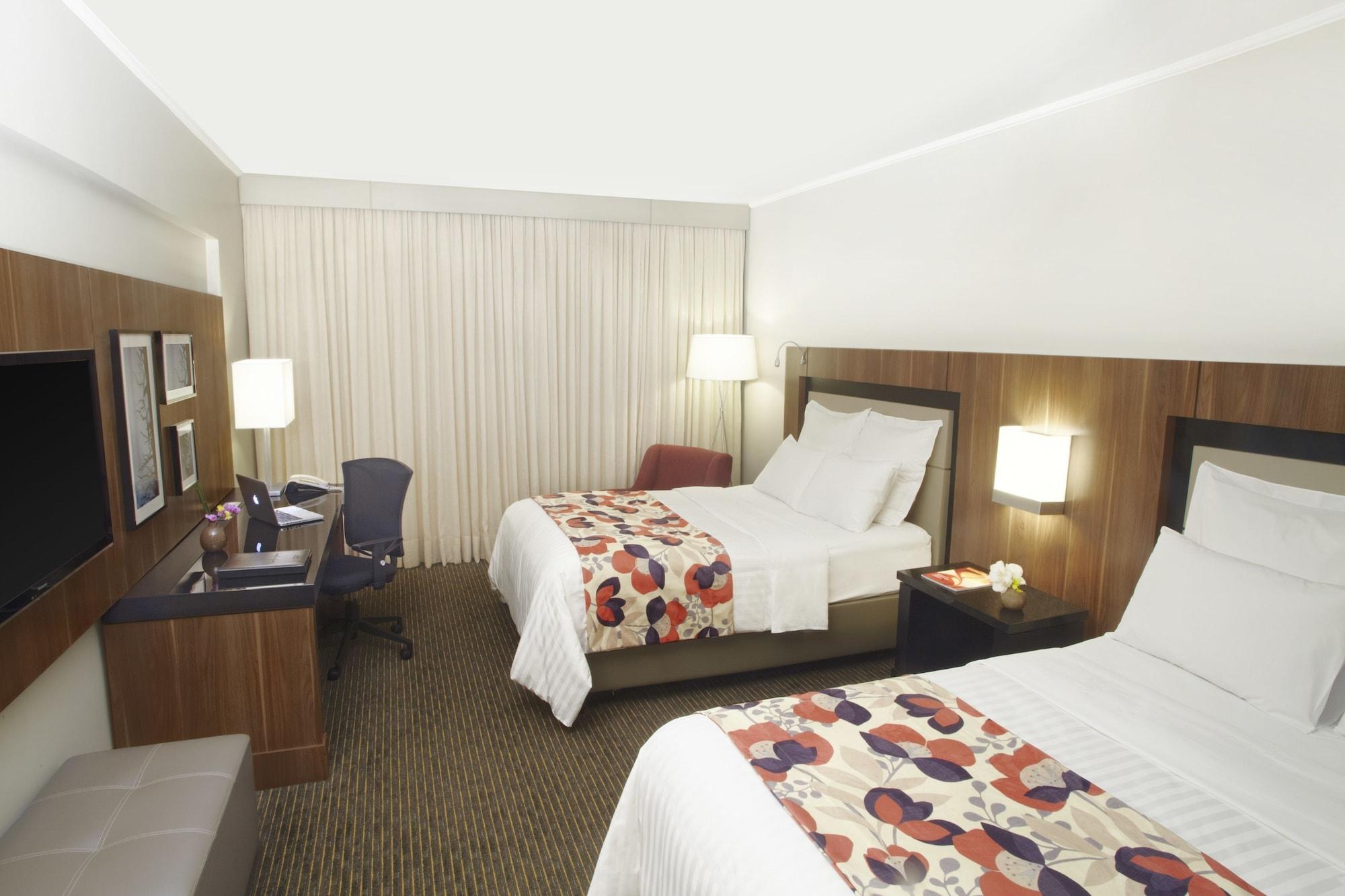 Marriott Sao Paulo Airport Hotel Гуарульос Екстериор снимка A typical room at the hotel