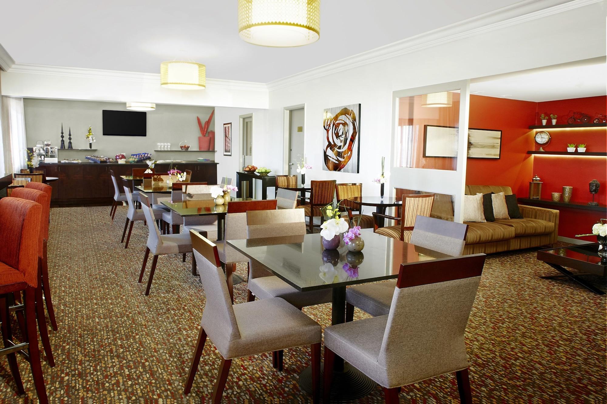 Marriott Sao Paulo Airport Hotel Гуарульос Екстериор снимка Club Lounge at KLIA